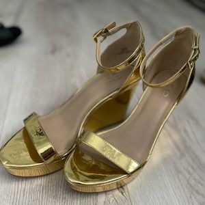 Gold mirror wedge ankle strap gorgeous shoe!